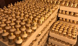 poultry-farm-led-lightings-luminaires-new-and-special-led-lamps-waterproof-bulbs-aging-2 poultry-farm-led-lightings-luminaires-new-and-special-led-lamps-waterproof-bulbs-aging-2