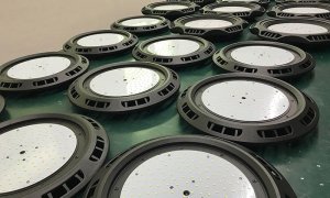 ufo-high-bays-high-lumens-logo-customized-product-info-aging-1 ufo-high-bays-high-lumens-logo-customized-product-info-aging-1